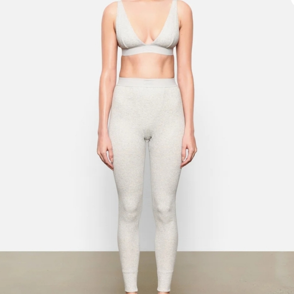 SKIMS cotton rubbed leggings NWOT Heather Gray size S.